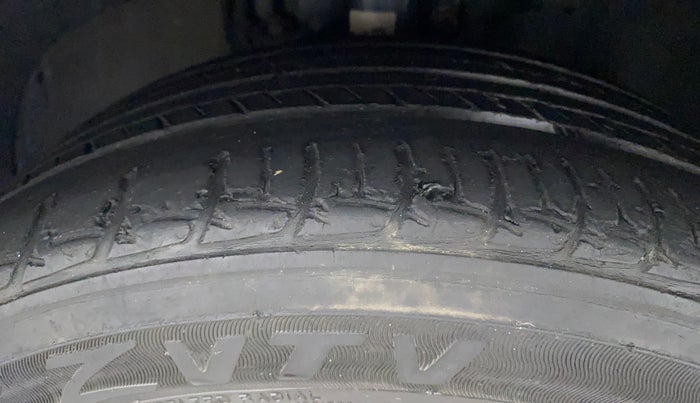 2019 Skoda Rapid AMBITION 1.6 MPI MT, Petrol, Manual, 76,795 km, Right Front Tyre Tread