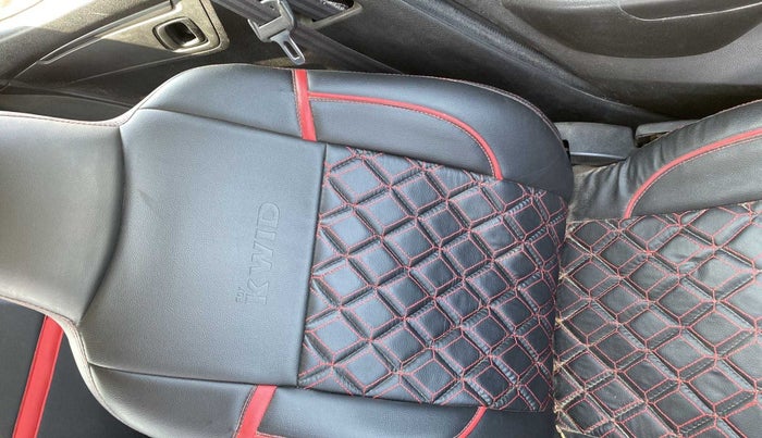 2018 Renault Kwid RXT 1.0, CNG, Manual, 61,024 km, Front left seat (passenger seat) - Seat belt slightly torn