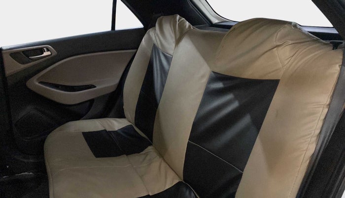 2019 Hyundai Elite i20 MAGNA PLUS 1.2, Petrol, Manual, 49,535 km, Right Side Rear Door Cabin