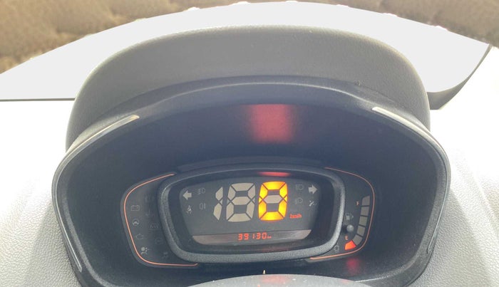 2016 Renault Kwid RXT 1.0 (O), Petrol, Manual, 39,100 km, Odometer Image