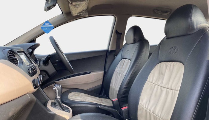 2017 Hyundai Grand i10 SPORTZ (O) AT 1.2 KAPPA VTVT, Petrol, Automatic, 50,111 km, Right Side Front Door Cabin