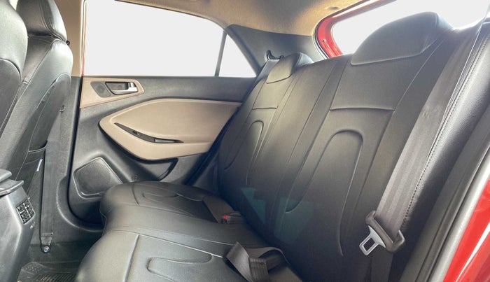 2019 Hyundai Elite i20 SPORTZ PLUS 1.2, Petrol, Manual, 25,294 km, Right Side Rear Door Cabin