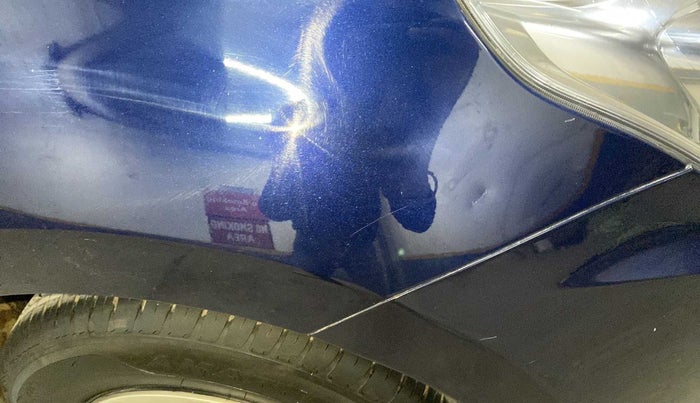 2020 Maruti Swift VXI, Petrol, Manual, 46,764 km, Right fender - Minor scratches