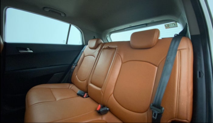 2018 Hyundai Creta SX AT 1.6 DIESEL, Diesel, Automatic, 94,599 km, Right Side Rear Door Cabin