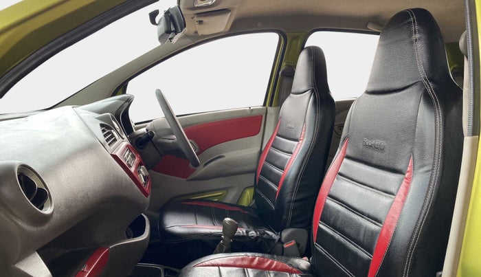 2016 Datsun Go T, Petrol, Manual, 74,224 km, Right Side Front Door Cabin
