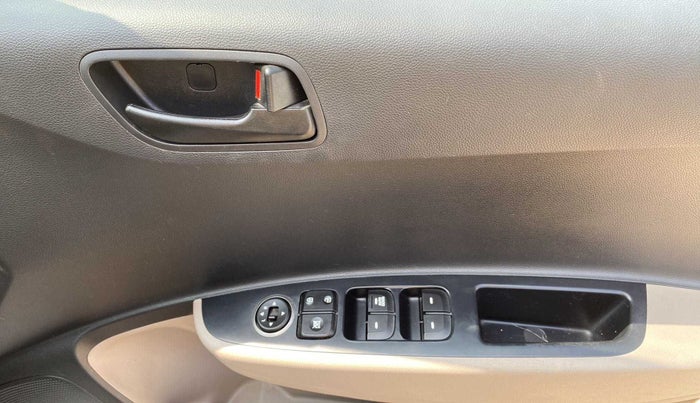 2019 Hyundai Grand i10 MAGNA 1.2 KAPPA VTVT, Petrol, Manual, 26,464 km, Driver Side Door Panels Control