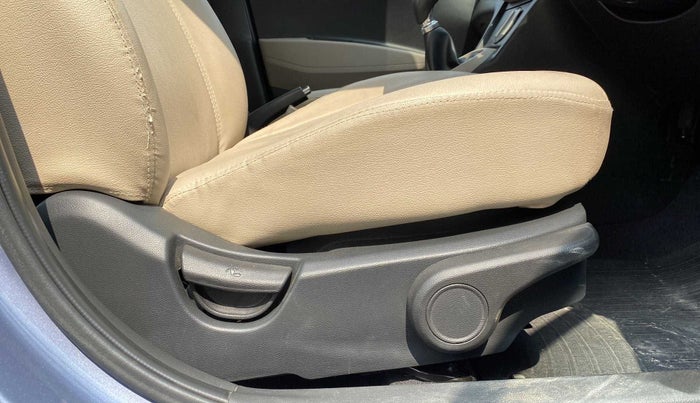 2016 Hyundai Xcent S 1.2, Petrol, Manual, 21,544 km, Driver Side Adjustment Panel