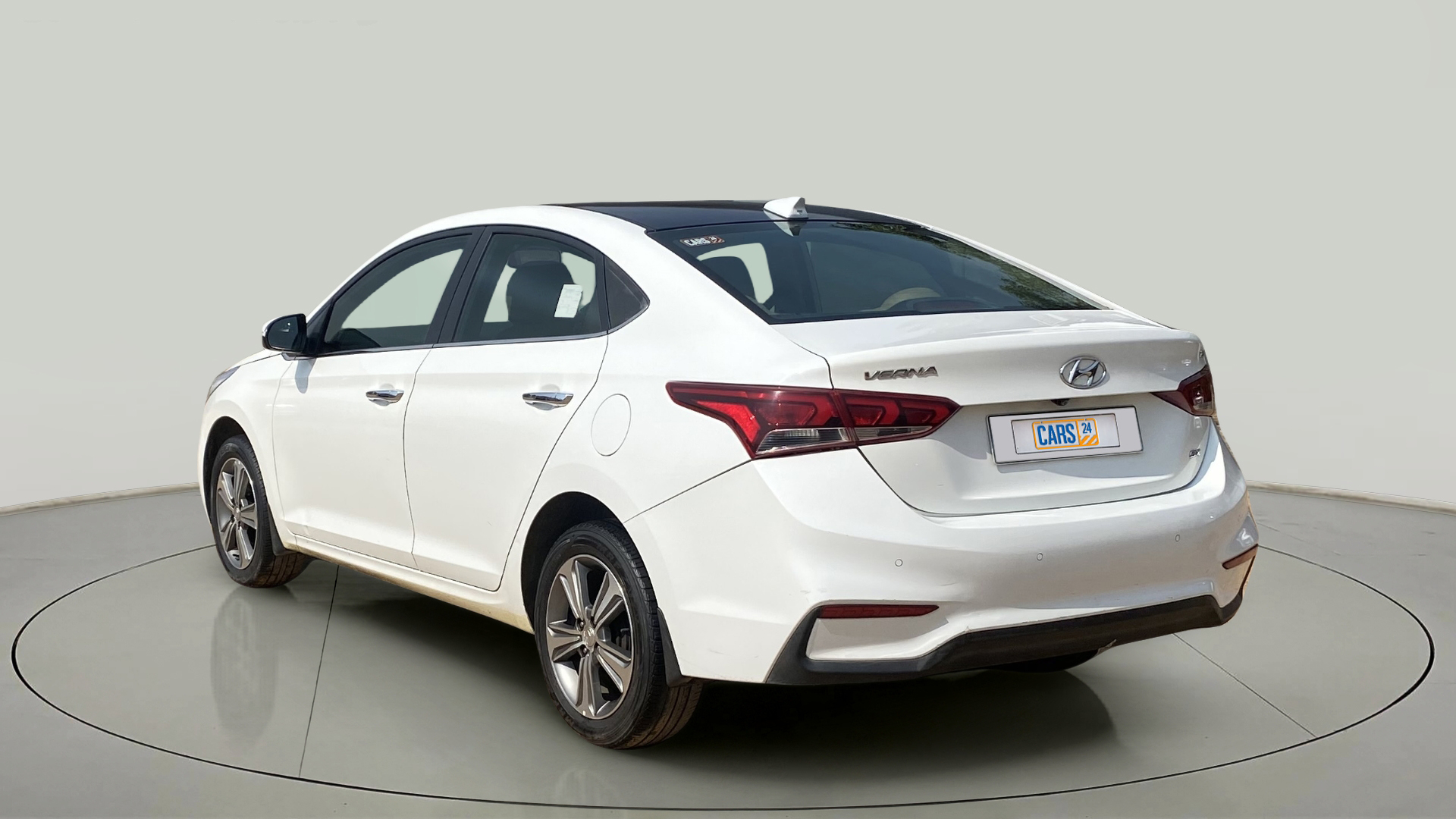 2019 Hyundai Verna 1.6 VTVT SX, Petrol, Manual, 26,288 km, Left Back Diagonal