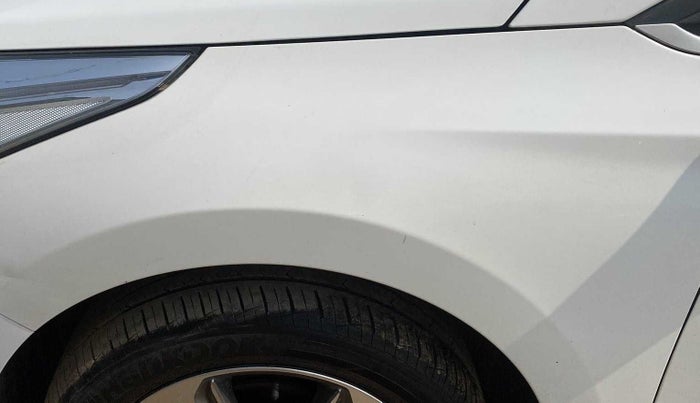 2019 Hyundai Verna 1.6 VTVT SX, Petrol, Manual, 26,288 km, Left fender - Slightly dented