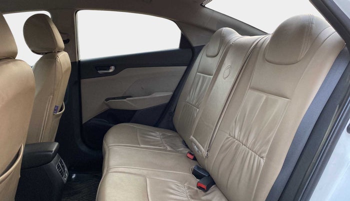 2019 Hyundai Verna 1.6 VTVT SX, Petrol, Manual, 26,288 km, Right Side Rear Door Cabin