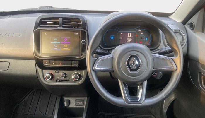 2021 Renault Kwid RXT 1.0 AMT (O), Petrol, Automatic, 5,567 km, Steering Wheel Close Up
