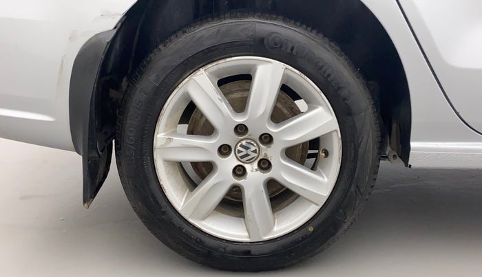 2011 Volkswagen Vento HIGHLINE DIESEL 1.6, Diesel, Manual, 83,732 km, Right Rear Wheel