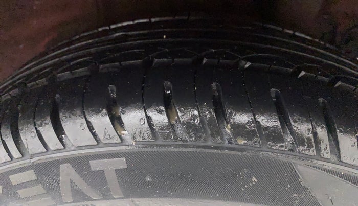 2018 Hyundai Xcent SX 1.2, Petrol, Manual, 34,127 km, Left Rear Tyre Tread