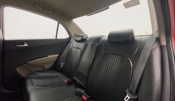 2018 Hyundai Xcent SX 1.2, Petrol, Manual, 33,965 km, Right Side Rear Door Cabin