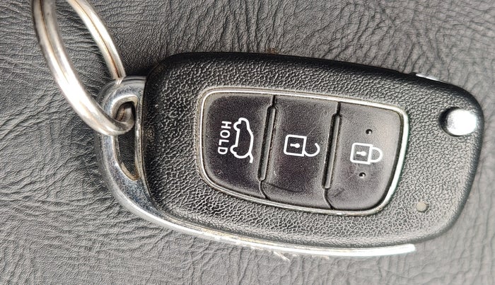 2016 Hyundai Creta E PLUS 1.6 PETROL, Petrol, Manual, 46,349 km, Key Close Up