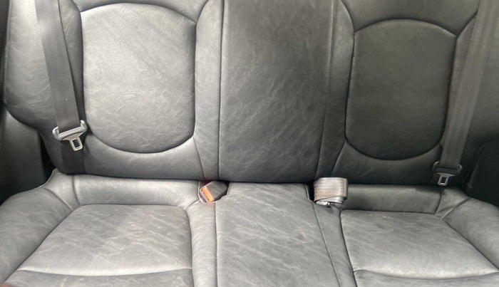 2016 Hyundai Creta E PLUS 1.6 PETROL, Petrol, Manual, 46,063 km, Second-row right seat - Cover slightly stained