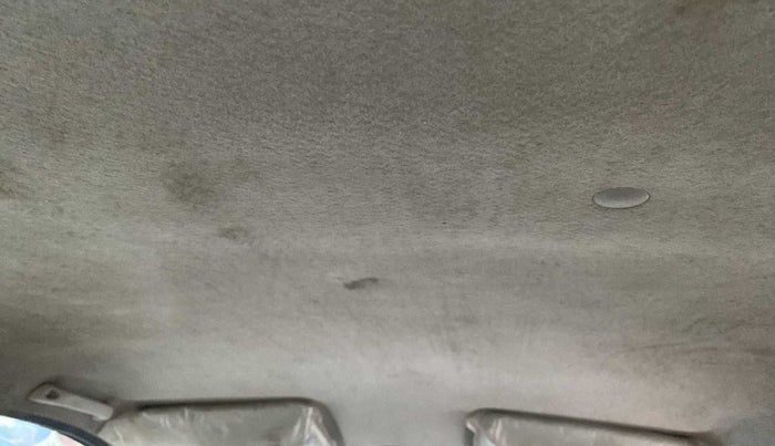 2015 Maruti Alto K10 VXI, Petrol, Manual, 90,649 km, Ceiling - Roof lining is slightly discolored