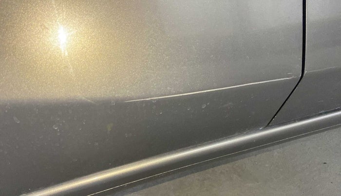 2017 Datsun Go Plus T, Petrol, Manual, 57,422 km, Right rear door - Minor scratches
