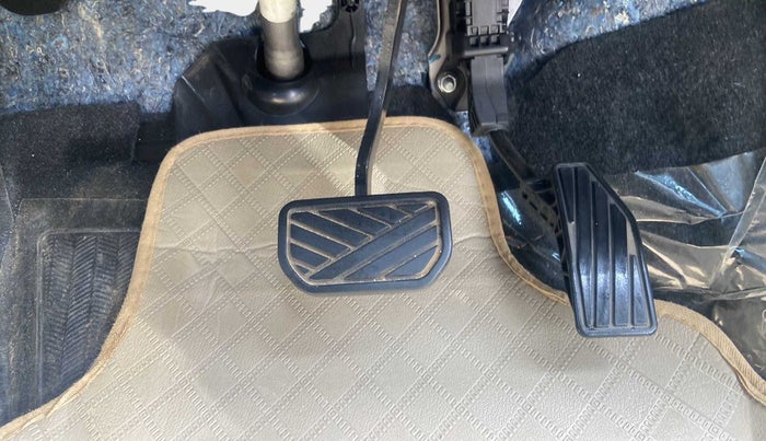 2023 Maruti Baleno ALPHA 1.2 AGS, Petrol, Automatic, 9,524 km, Pedals