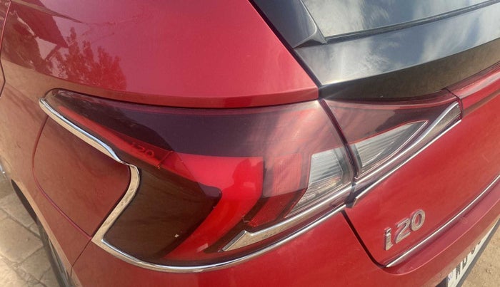 2020 Hyundai NEW I20 ASTA 1.2 MT, Petrol, Manual, 41,881 km, Left tail light - Minor scratches