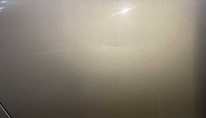 2016 Maruti Ciaz ZXI, Petrol, Manual, 30,141 km, Front passenger door - Minor scratches