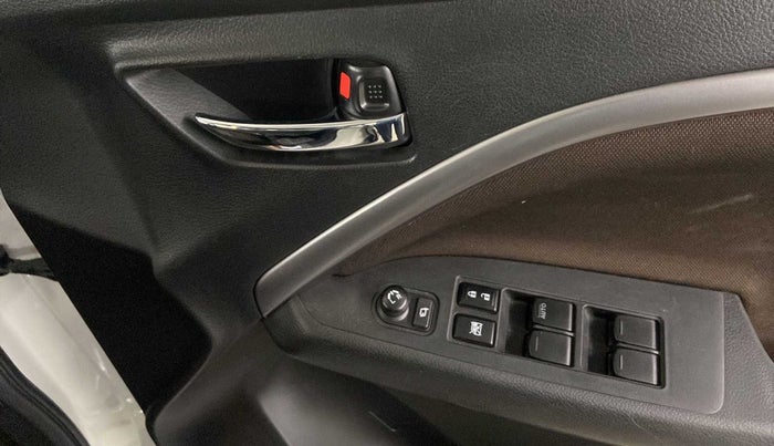 2023 Maruti BREZZA ZXI SMART HYBRID , Petrol, Manual, 12,237 km, Driver Side Door Panels Control