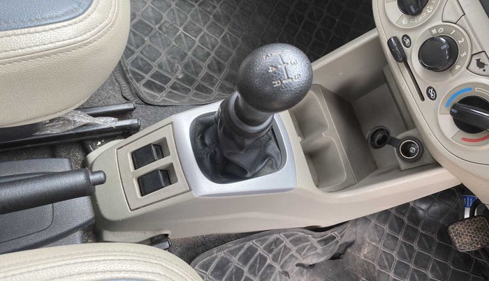 2015 Maruti Alto K10 VXI, Petrol, Manual, 31,316 km, Gear lever - Boot cover slightly torn