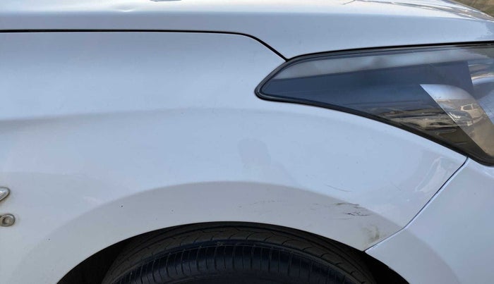 2018 Hyundai Elite i20 MAGNA EXECUTIVE CVT, CNG, Automatic, 47,083 km, Right fender - Minor scratches