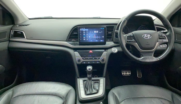 2016 Hyundai New Elantra 2.0 SX(O) AT PETROL, Petrol, Automatic, 1,21,498 km, Dashboard