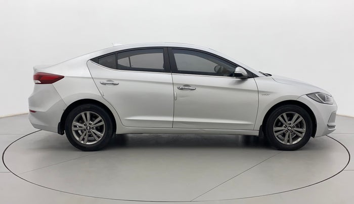 2016 Hyundai New Elantra 2.0 SX(O) AT PETROL, Petrol, Automatic, 1,21,498 km, Right Side View