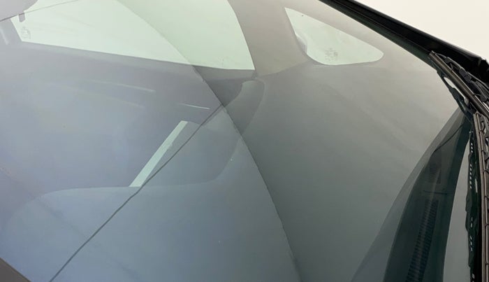 2016 Honda Jazz 1.2L I-VTEC V AT, Petrol, Automatic, 1,12,885 km, Front windshield - Minor spot on windshield