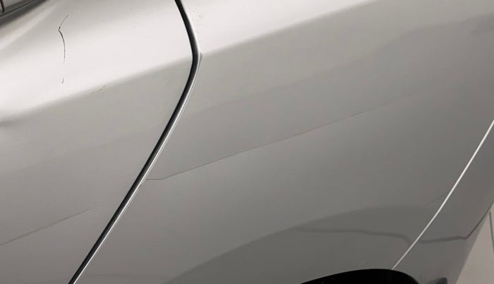 2016 Honda Jazz 1.2L I-VTEC V AT, Petrol, Automatic, 1,12,885 km, Left quarter panel - Minor scratches