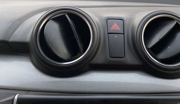 2018 Maruti Swift ZXI PLUS, Petrol, Manual, 87,467 km, AC Unit - Front vent has minor damage