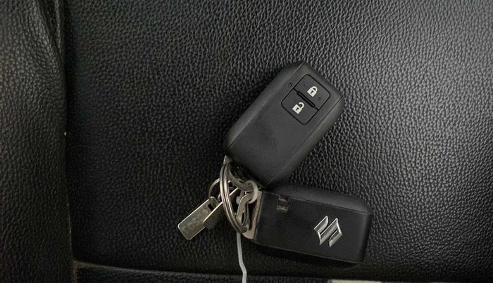 2018 Maruti Swift ZXI PLUS, Petrol, Manual, 87,467 km, Lock system - Battery weak