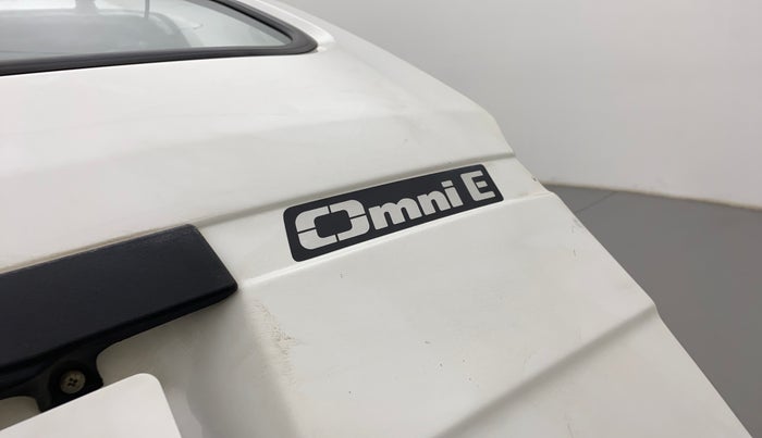 2015 Maruti OMNI E 8 STR, Petrol, Manual, 17,665 km, Dicky (Boot door) - Slightly dented