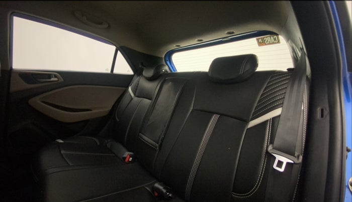2018 Hyundai Elite i20 ASTA 1.4 CRDI (O), Diesel, Manual, 86,767 km, Right Side Rear Door Cabin