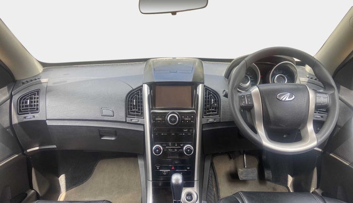 2018 Mahindra XUV500 W7 AT, Diesel, Automatic, 14,492 km, Dashboard