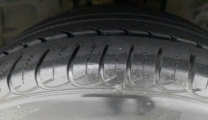 2019 Ford Ecosport TITANIUM + 1.5L DIESEL, Diesel, Manual, 49,091 km, Right Front Tyre Tread