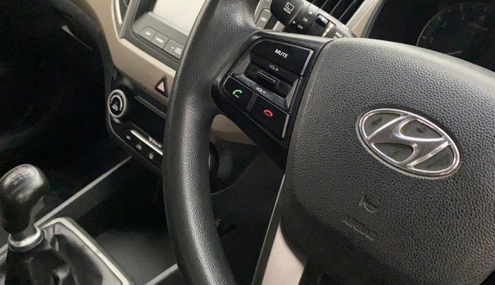 2016 Hyundai Creta SX PLUS 1.6 PETROL, Petrol, Manual, 75,268 km, Steering wheel - Sound system control not functional