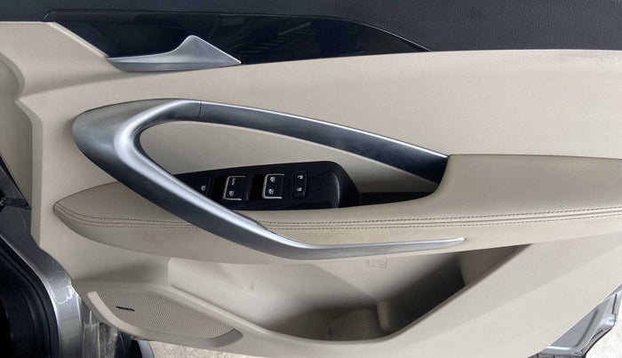2022 MG HECTOR SHARP 2.0 DIESEL, Diesel, Manual, 38,563 km, Driver Side Door Panels Control