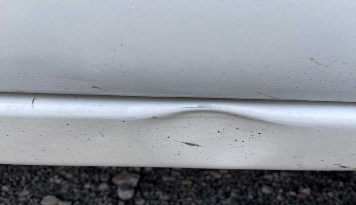 2012 Maruti Alto 800 LXI, Petrol, Manual, 28,897 km, Right running board - Slightly dented