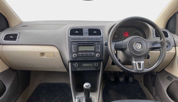2011 Volkswagen Vento HIGHLINE 1.6 MPI, Petrol, Manual, 70,562 km, Dashboard