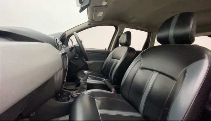 2014 Renault Duster 85 PS RXE DIESEL ADVENTURE, Diesel, Manual, 1,13,683 km, Right Side Front Door Cabin