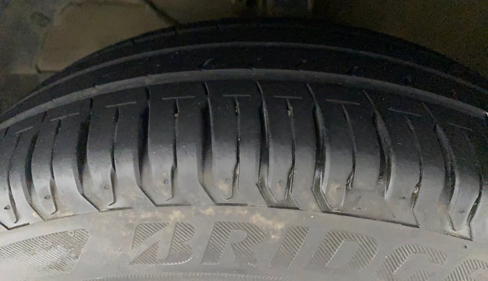 2019 Maruti XL6 ZETA MT, Petrol, Manual, 56,175 km, Left Front Tyre Tread