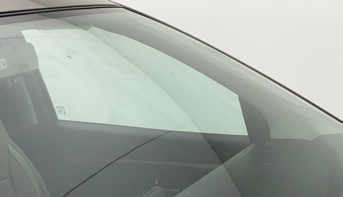 2019 Maruti XL6 ZETA MT, Petrol, Manual, 56,175 km, Front windshield - Minor spot on windshield