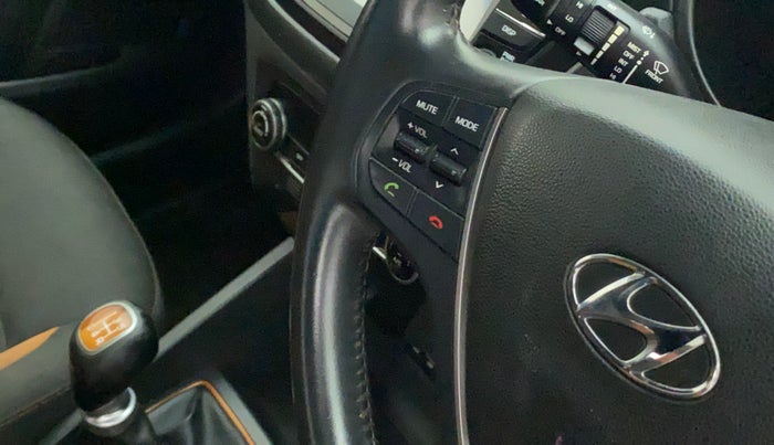 2017 Hyundai i20 Active 1.2 SX, Petrol, Manual, 65,859 km, Steering wheel - Phone control not functional