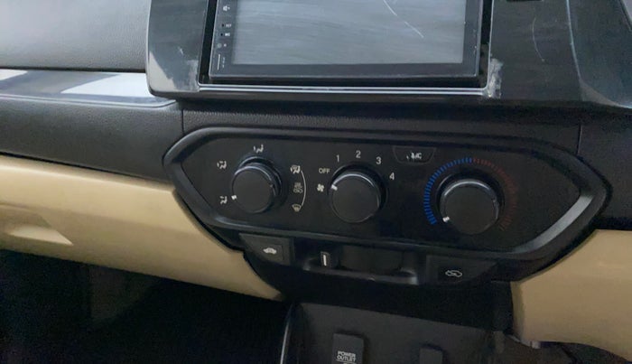 2018 Honda Amaze 1.2L I-VTEC S, Petrol, Manual, 72,135 km, AC Unit - Directional switch has minor damage