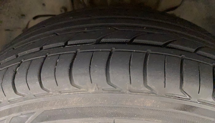 2017 Tata Tiago XZ PETROL, Petrol, Manual, 58,196 km, Left Front Tyre Tread
