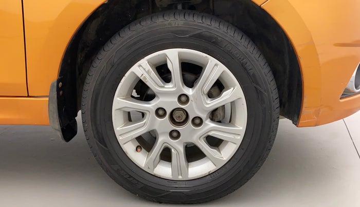 2017 Tata Tiago XZ PETROL, Petrol, Manual, 58,196 km, Right Front Wheel