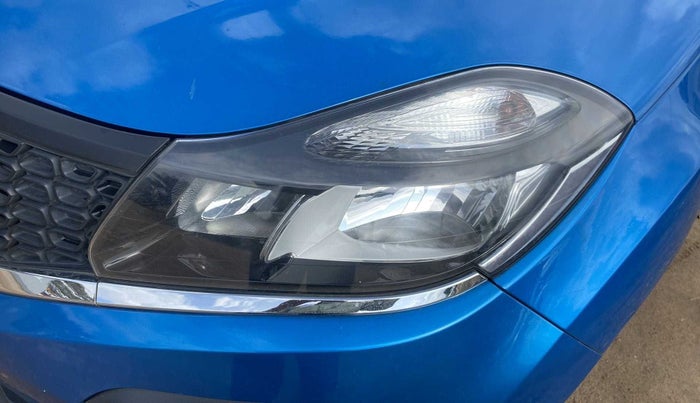 2018 Tata NEXON XE PETROL, Petrol, Manual, 16,500 km, Right headlight - Minor scratches